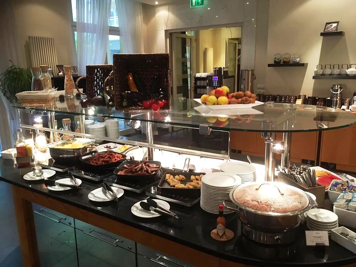 ****  Mercure Hotel & Residenz Berlin Checkpoint Charlie Alemania