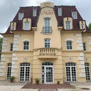 Walzer 3* Budapešť